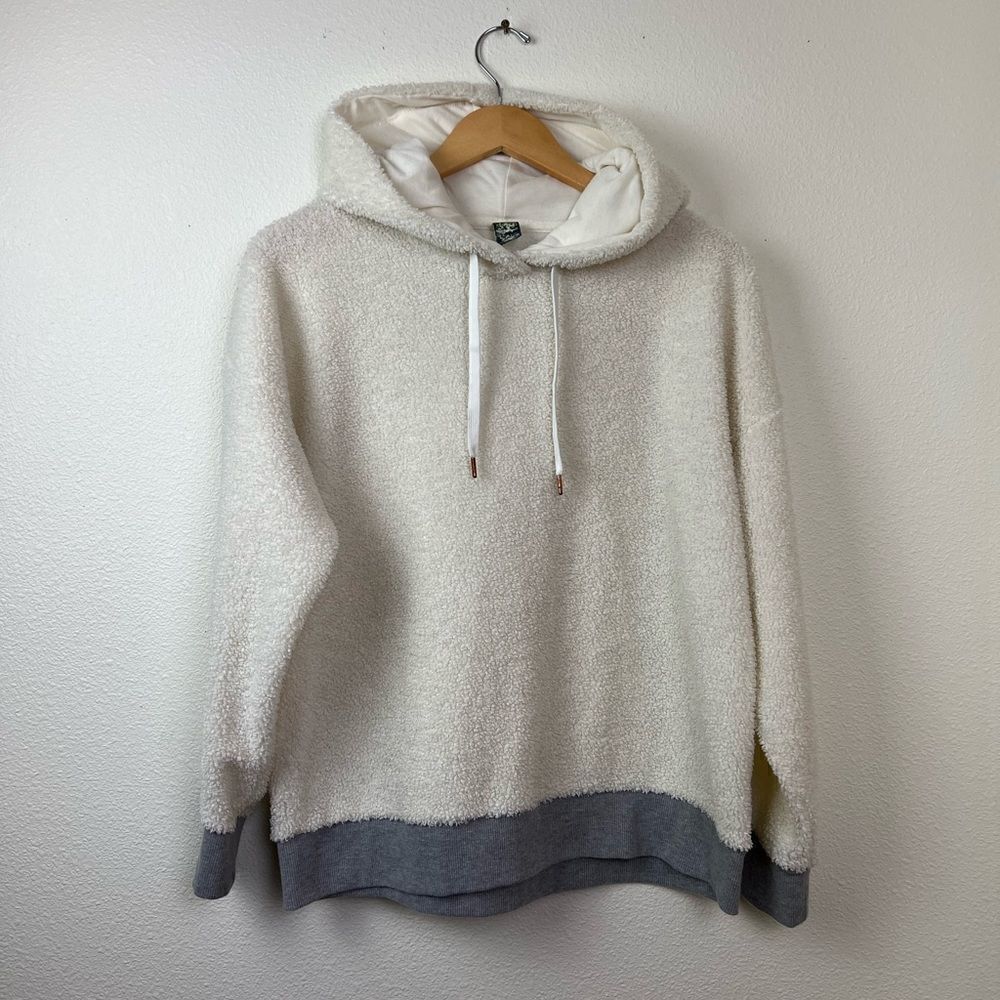 Xersion Women’s Cream White Fluffy Hoodie M